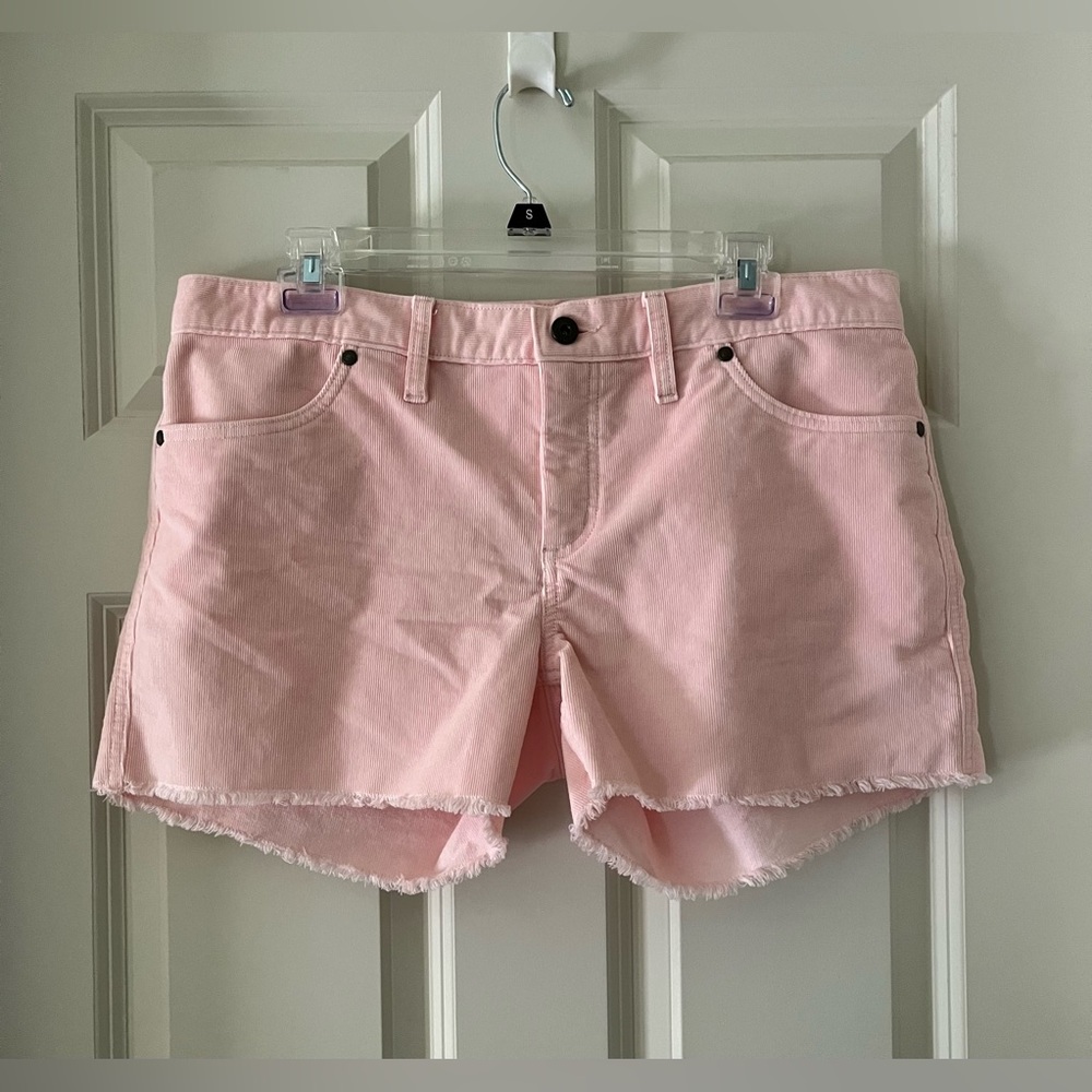 Carve Designs Pale Pink Corduroy Shorts frayed hem Mid Rise 4 Inch size 10